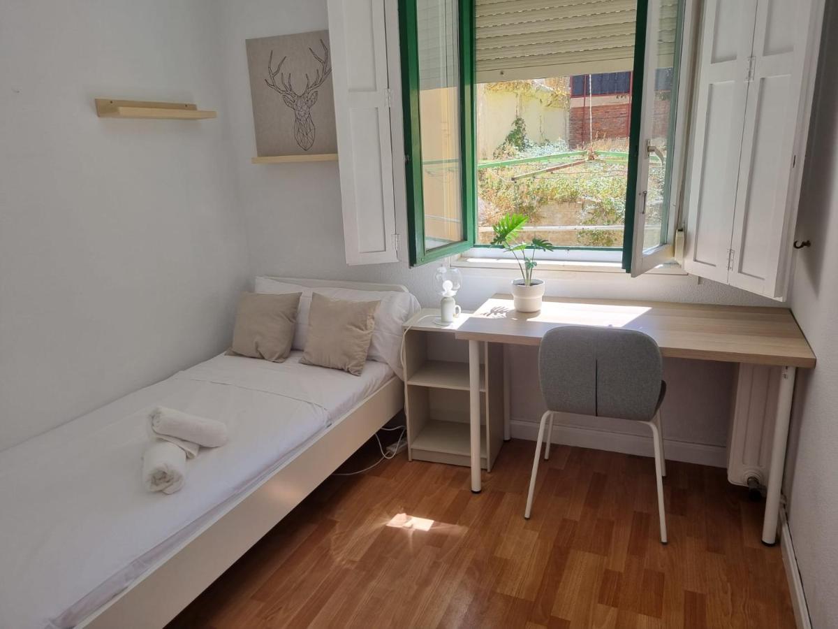 Un Rincon Con Vistas Al Parque Wifi Junto A Catedral By Apartamentos Logroño Zewnętrze zdjęcie